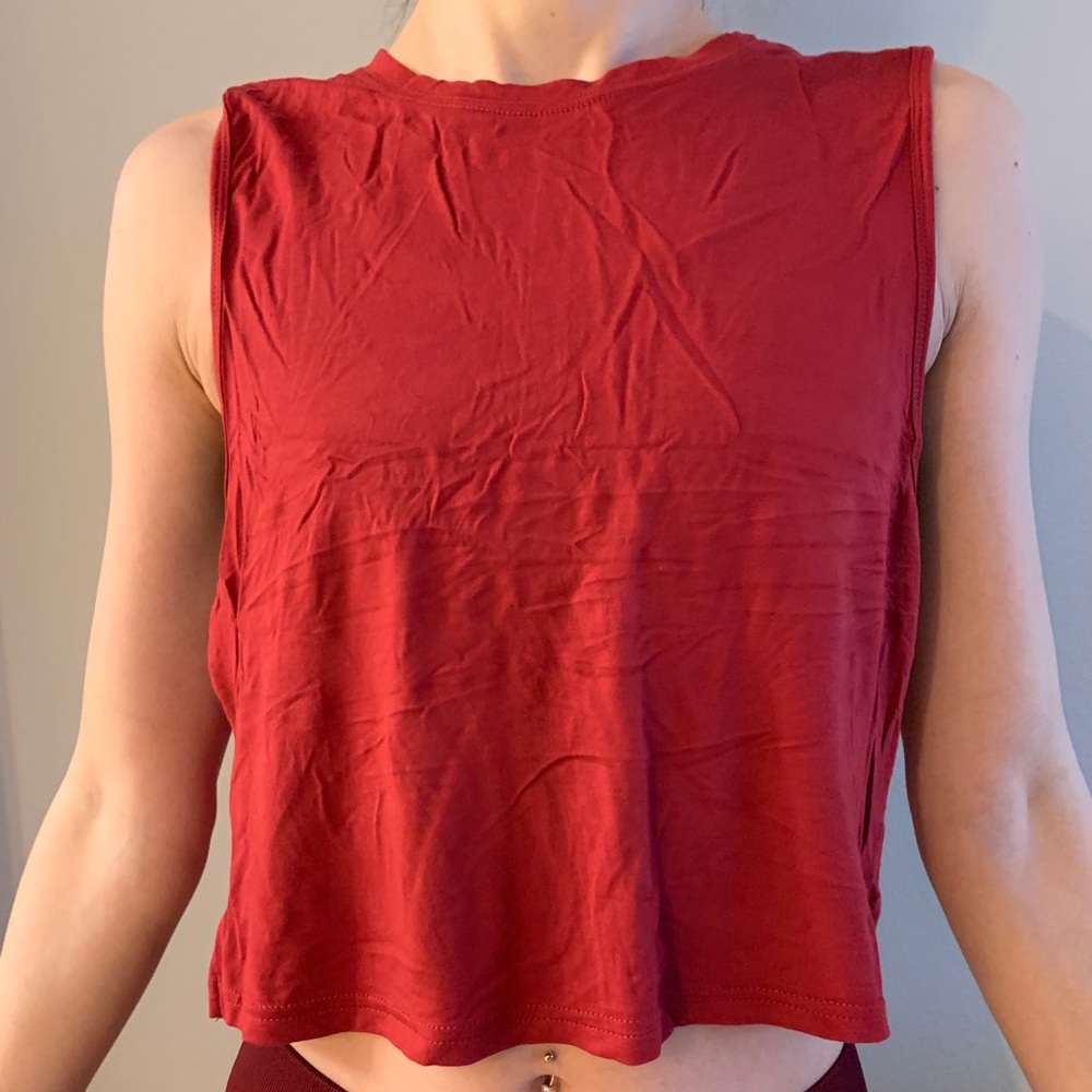 Crop top with mesh
